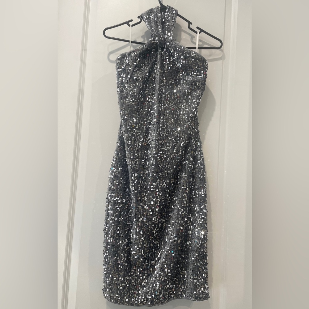 Grace Karin Silver Sequin Backless Dress - Picture 8 of 15